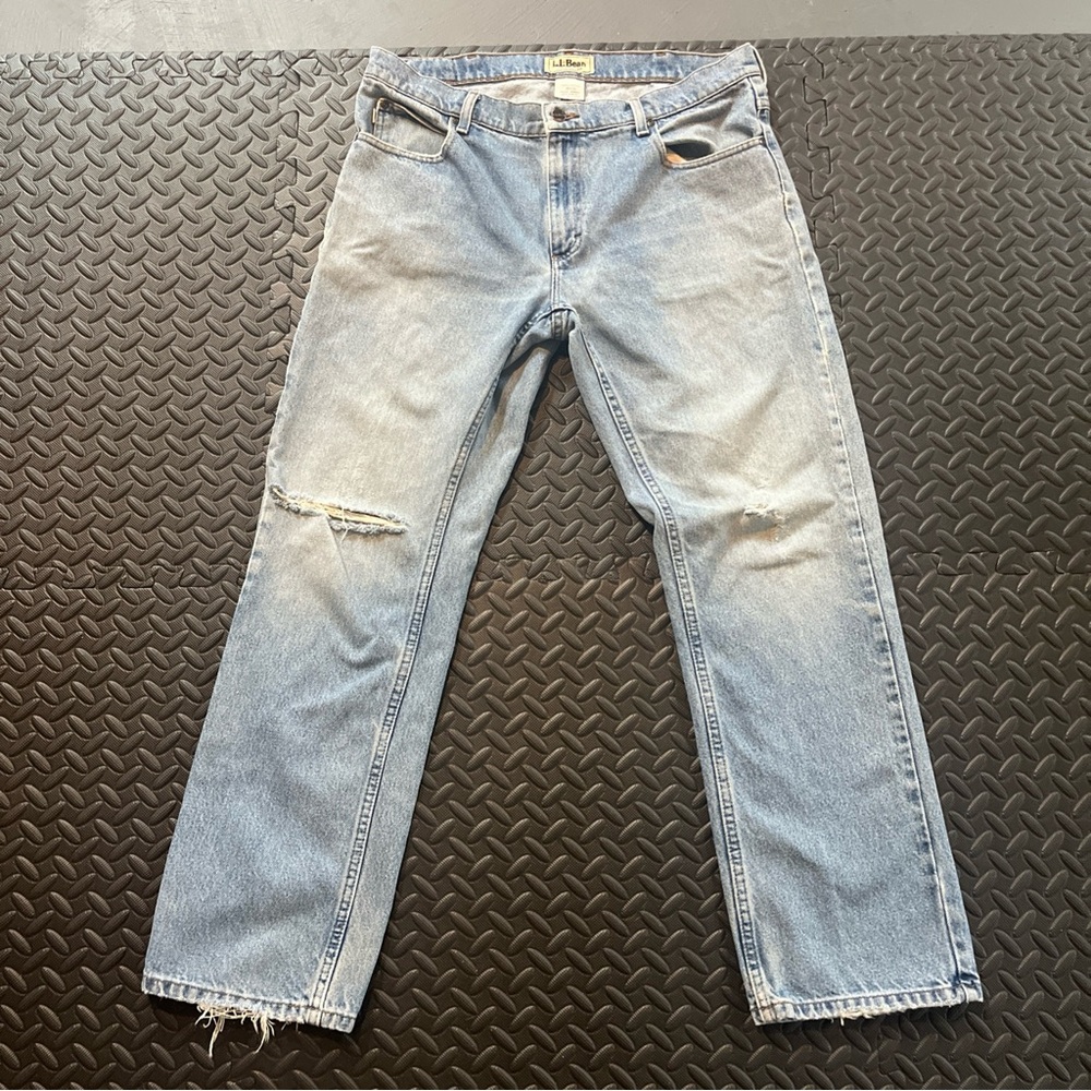 L.L. Bean Mens Standard Fit Jeans 36 X 32 item ID 296551 100% cotton